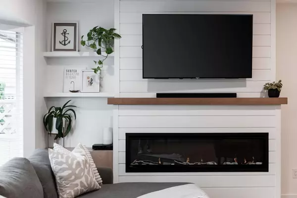 19051 119 AVE #14,  Pitt Meadows,  BC V3Y 2M8