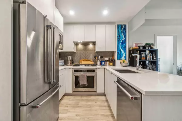 Coquitlam, BC V3J 4A5,717 Breslay ST #303