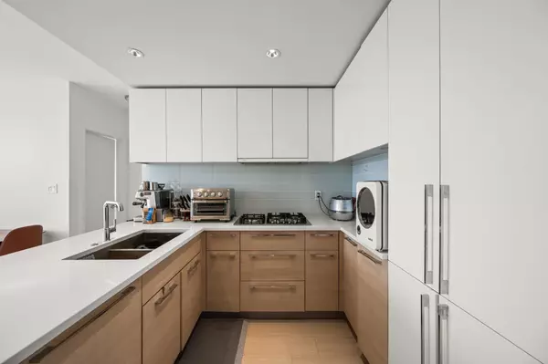 Coquitlam, BC V3B 0K9,1188 Pinetree WAY #3001