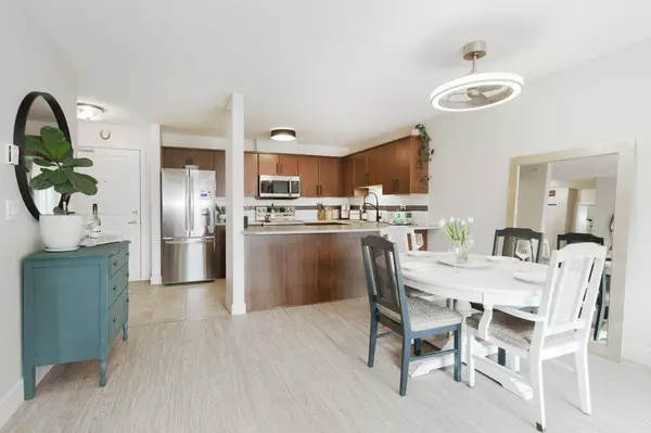 Maple Ridge, BC V2X 8W6,12248 224 ST #414