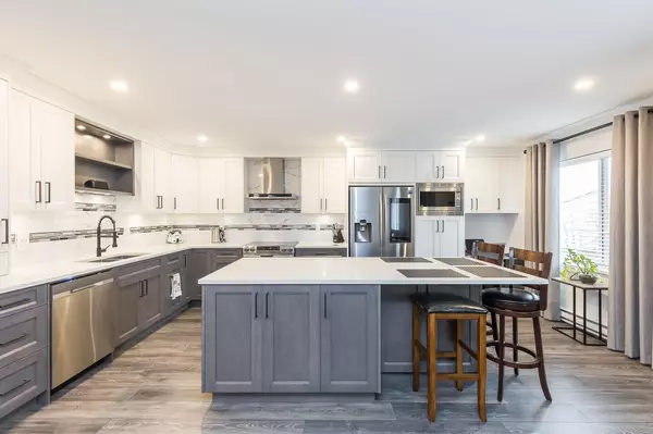 Maple Ridge, BC V2X 2T7,22950 116 AVE #130