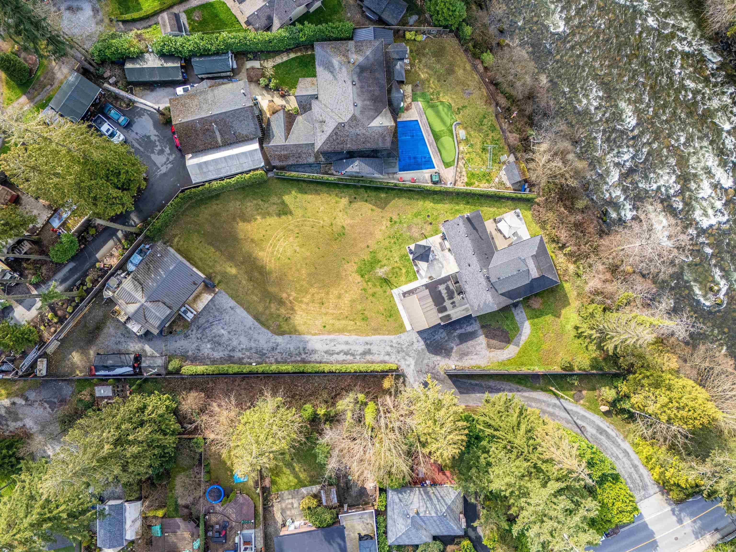 799 Grantham PL, North Vancouver, BC V7H 1S9