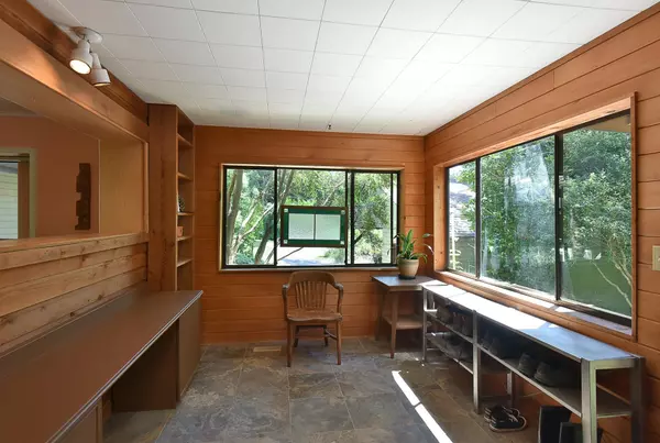 Roberts Creek, BC V0N 2W2,1533 Park AVE