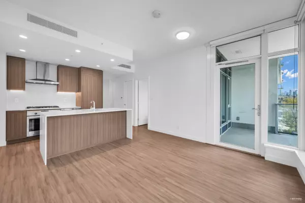 Burnaby, BC V5C 0M1,2311 Beta AVE #909