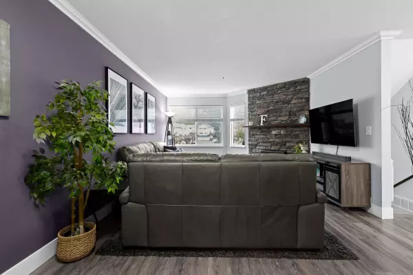 Abbotsford, BC V2S 6Z6,3087 Immel ST #43