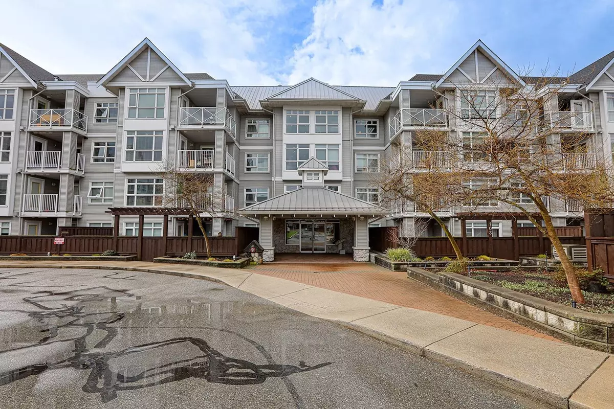 Port Moody, BC V3H 2C7,3136 St Johns ST #408