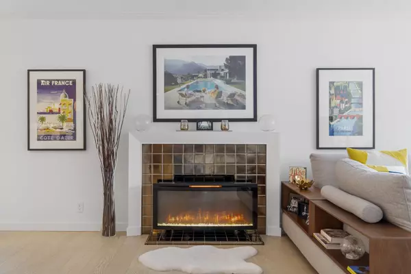 Vancouver, BC V6J 2J1,1595 W 14th AVE #201