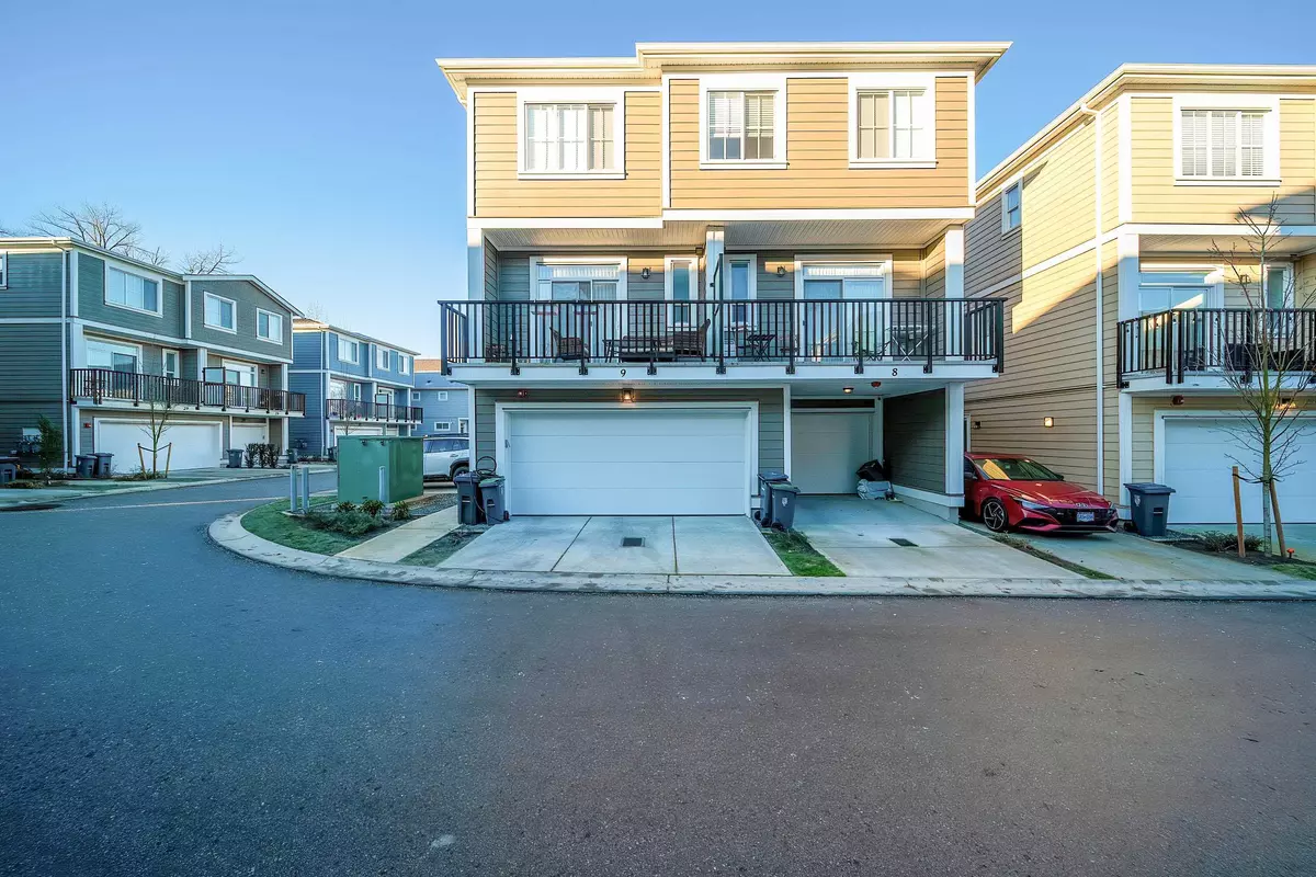 Langley, BC V2Y 4L2,20680 76b AVE #9