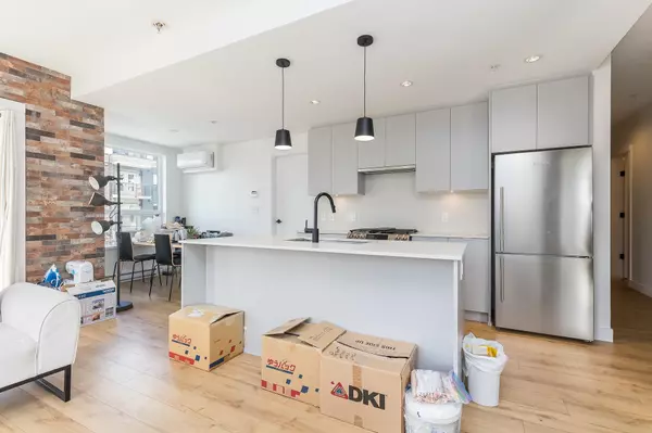 Abbotsford, BC V2S 3T2,2493 Montrose AVE #309