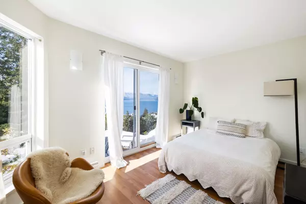 Lions Bay, BC V0N 2E0,110 Kelvin Grove WAY