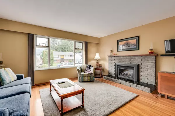 Port Coquitlam, BC V3B 1K3,1178 Laburnum AVE