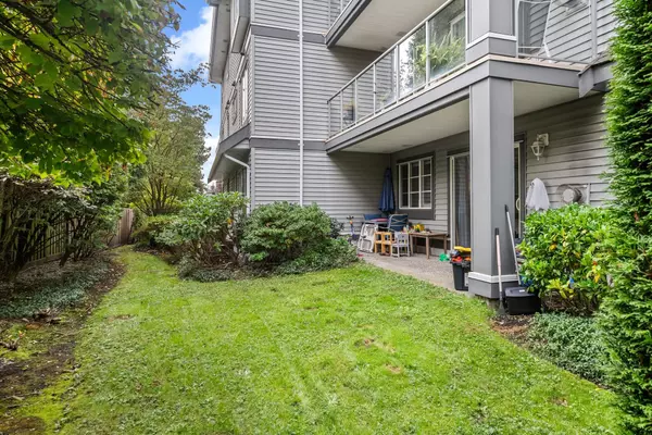 White Rock, BC V4B 4B9,1280 Merklin ST #105