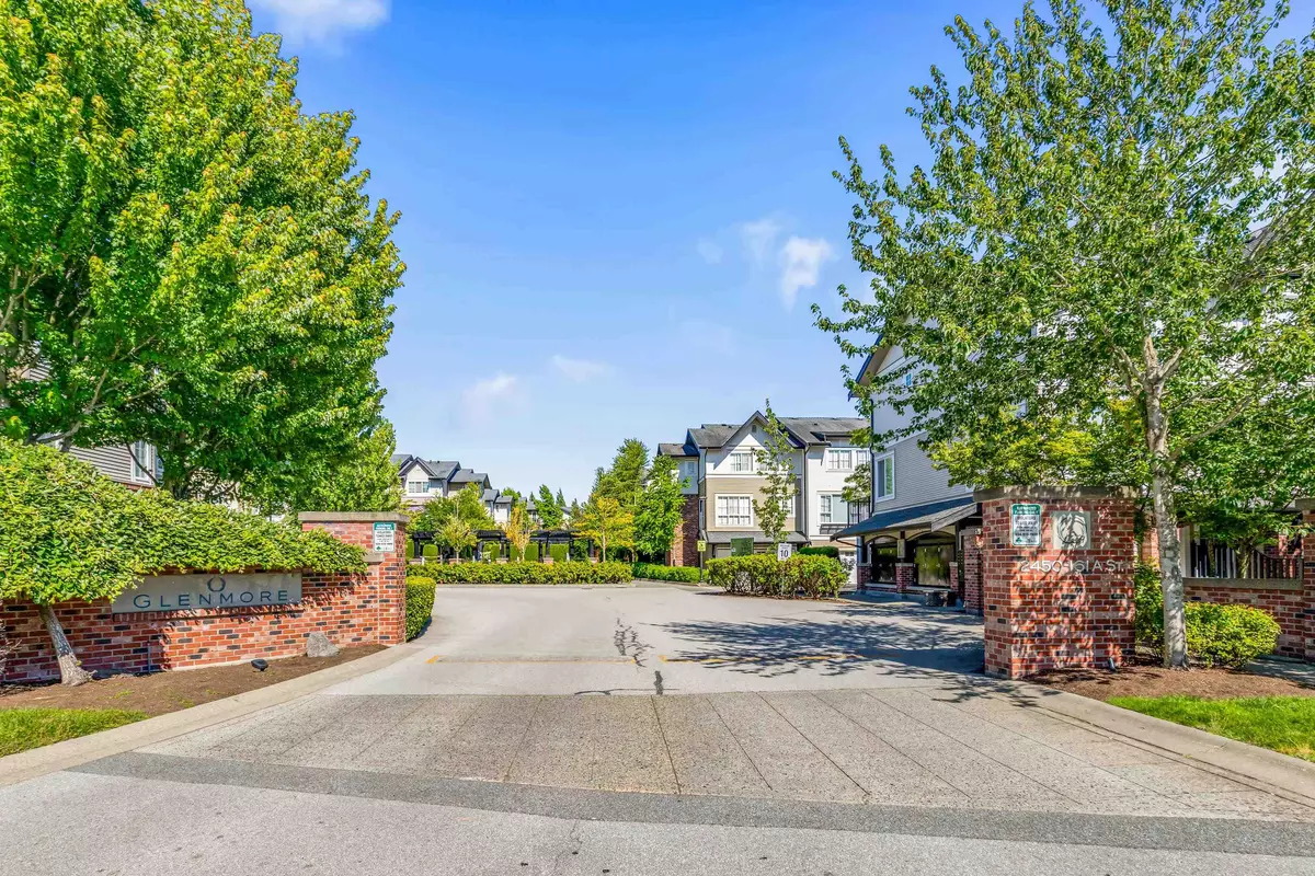 Surrey, BC V3Z 8K4,2450 161a ST #207