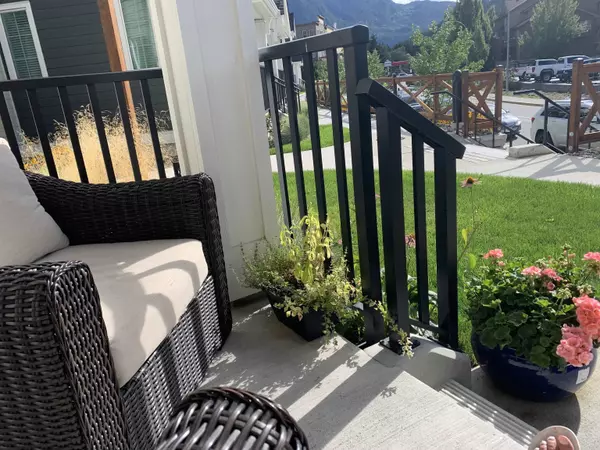 Pemberton, BC V0N 2L1,7360 Crabapple CT #11