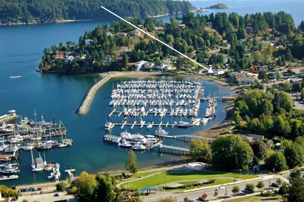 Gibsons, BC V0N 1V8,650 Bay RD