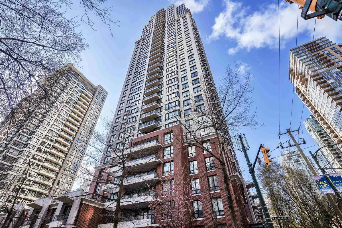 Vancouver, BC V6B 1S3,909 Mainland ST #810