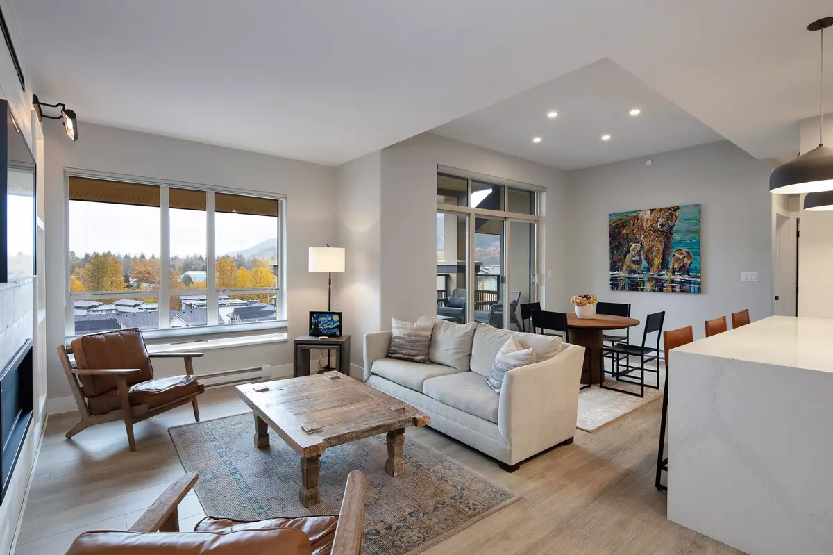 Squamish, BC V8B 0R7,1211 Village Green WAY #609