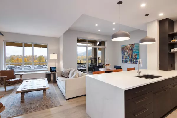 Squamish, BC V8B 0R7,1211 Village Green WAY #609