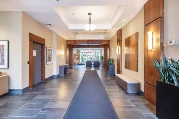 Squamish, BC V8B 0R7,1211 Village Green WAY #609