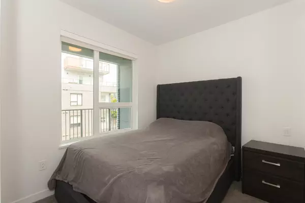 Coquitlam, BC V3J 0N9,645 Como Lake AVE #402