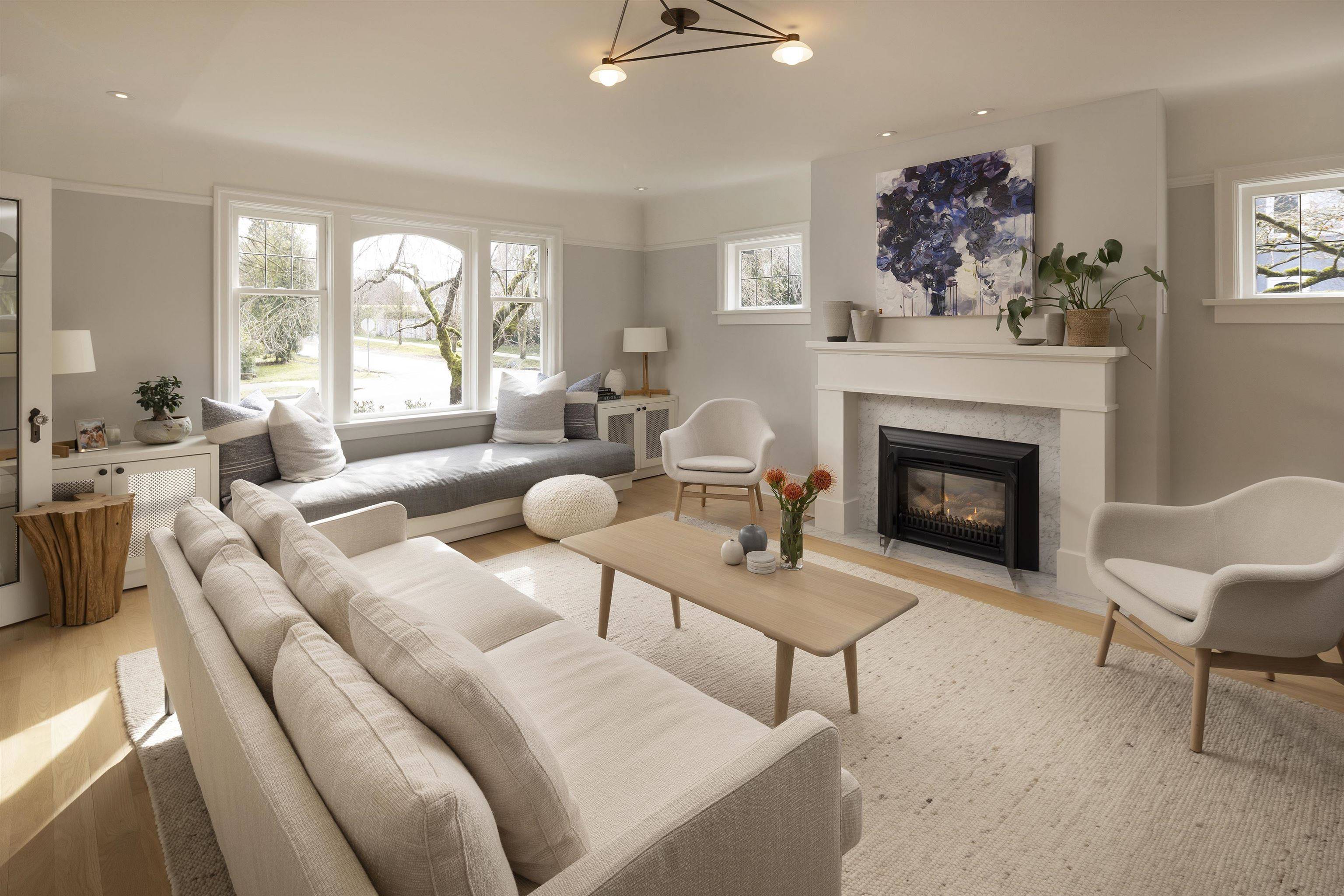 Vancouver, BC V6K 2W2,2395 W 14th AVE
