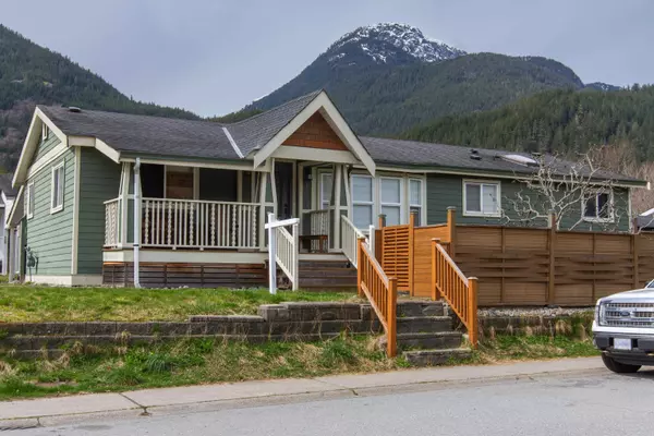 Squamish, BC V8B 0G3,1001 Edgewater CRES