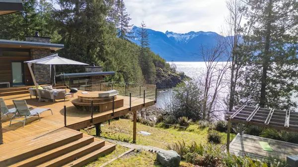 Gambier Island, BC V0N 1V0,1888 Mount Artaban RD