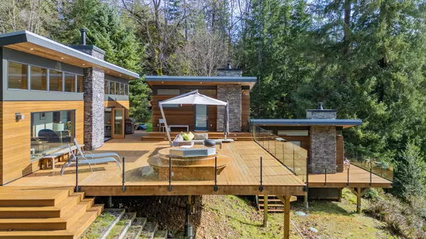 Gambier Island, BC V0N 1V0,1888 Mount Artaban RD