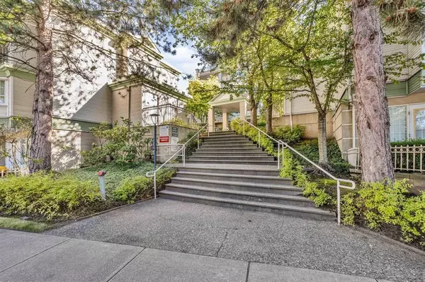 Surrey, BC V3R 0W8,15268 105 AVE #125