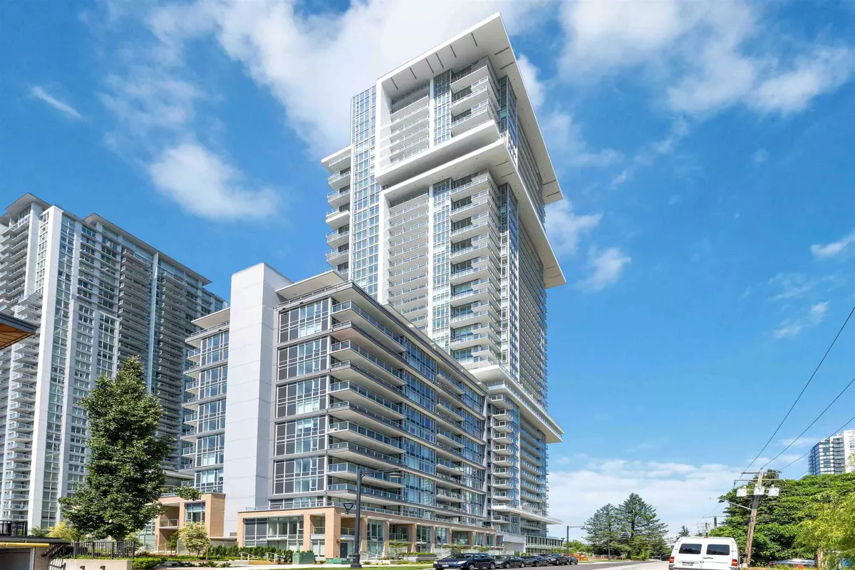 Surrey, BC V3T 0S1,13350 Central AVE #304