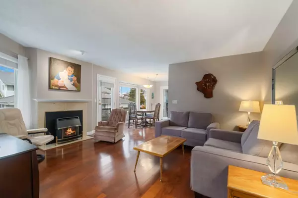 1190 Falcon DR #19,  Coquitlam,  BC V3E 2L1