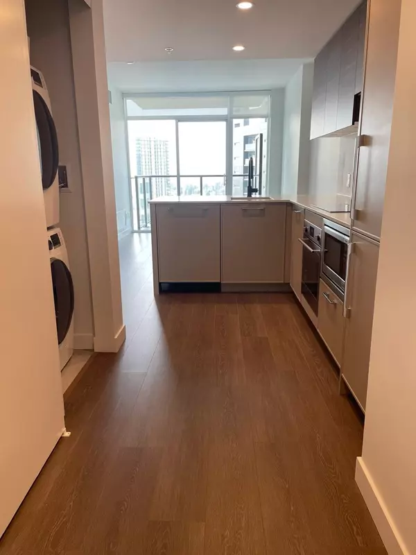 Surrey, BC V3T 0V7,13725 George Junction #2611