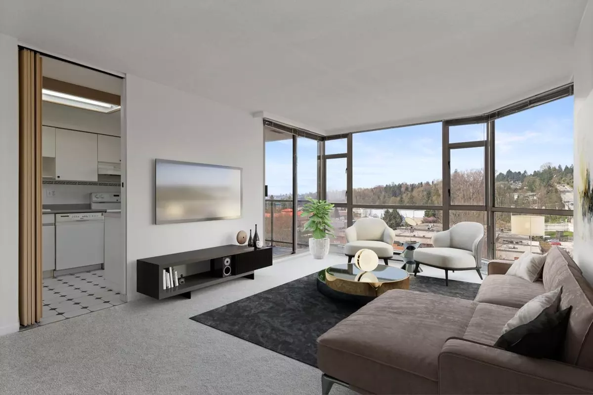 North Vancouver, BC V7J 3T5,1327 E Keith RD #806