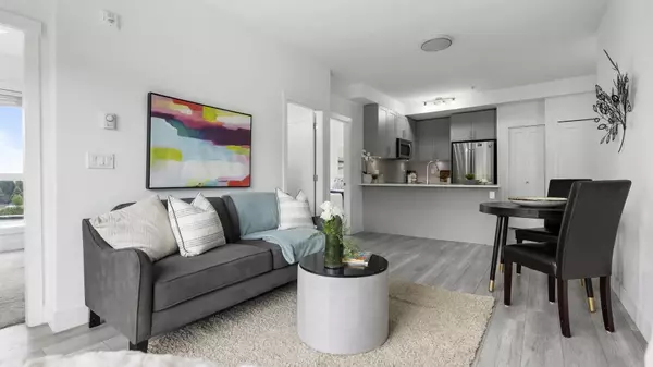 Surrey, BC V3T 0P2,13978 Fraser HWY #608