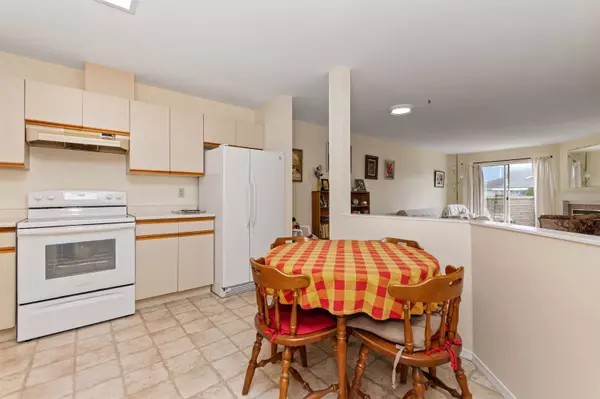 Chilliwack, BC V2R 2Z5,7610 Evans RD #203