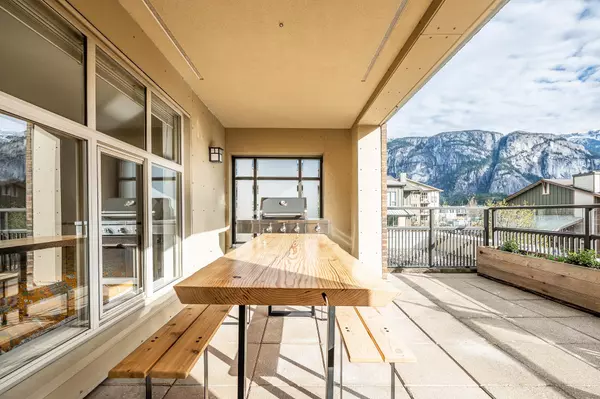 Squamish, BC V8B 0R7,1211 Village Green WAY #220