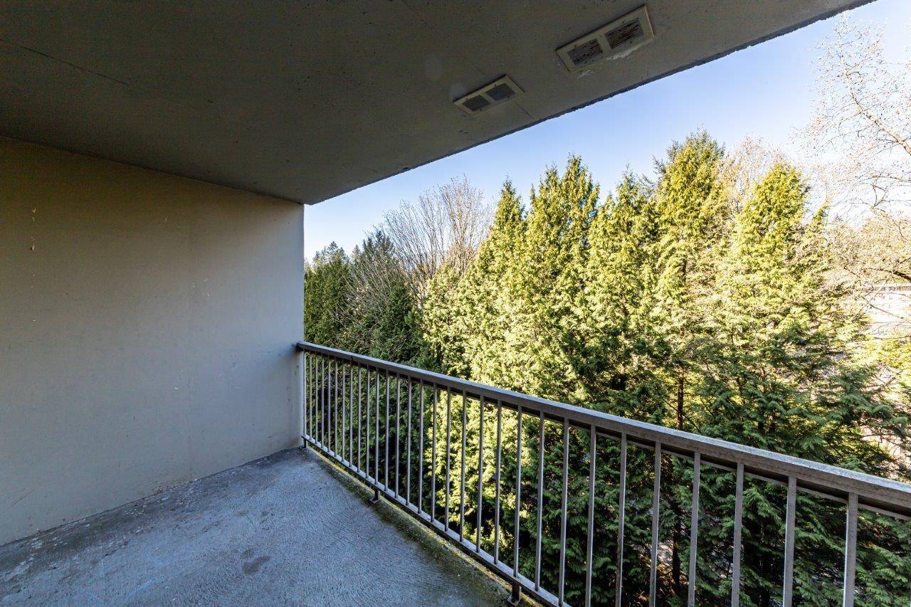 North Vancouver, BC V7P 3E3,2012 Fullerton AVE #304