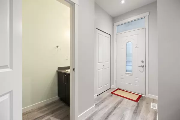 Surrey, BC V4N 5T8,6575 192 ST #20