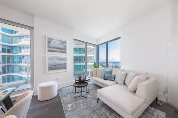 White Rock, BC V4B 0C2,1500 Martin ST #2104