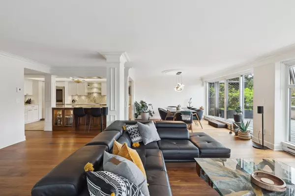 Vancouver, BC V6H 3W2,1425 Lamey's Mill RD #57
