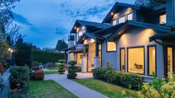 West Vancouver, BC V7V 2H8,2408 Mathers AVE