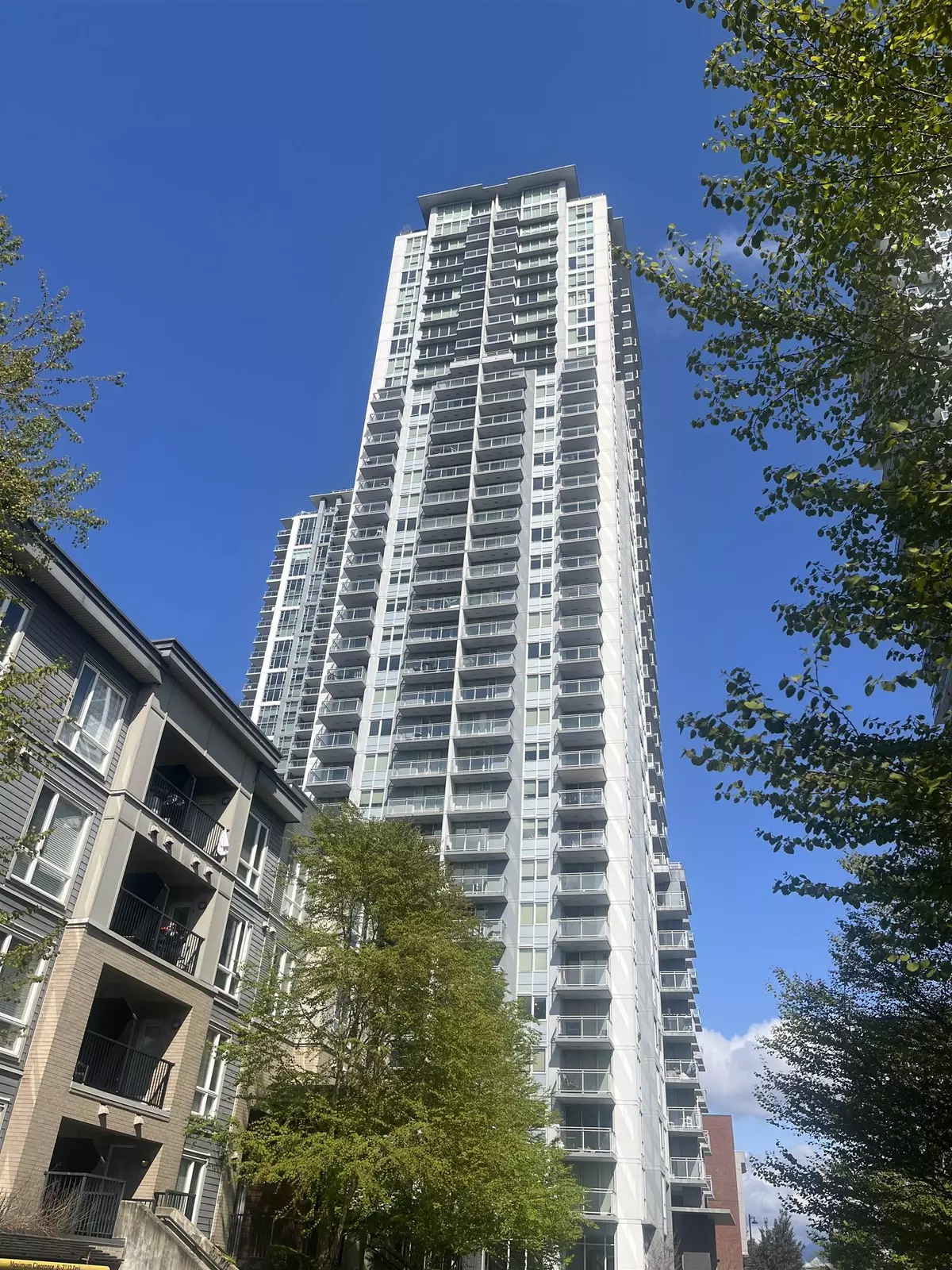 Surrey, BC V3T 0J5,13325 102a AVE #2809