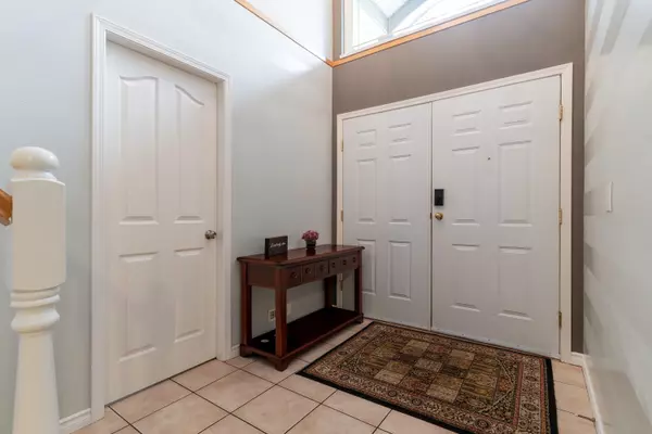 Maple Ridge, BC V4R 2V1,23852 133 AVE