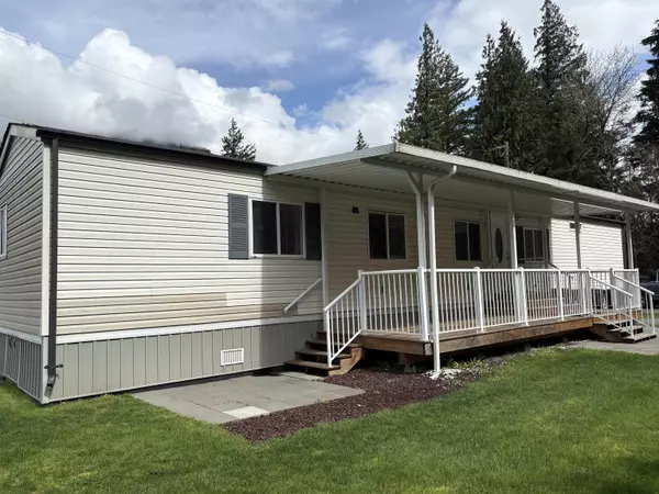 Hope, BC V0X 1L2,62010 Flood Hope RD #8