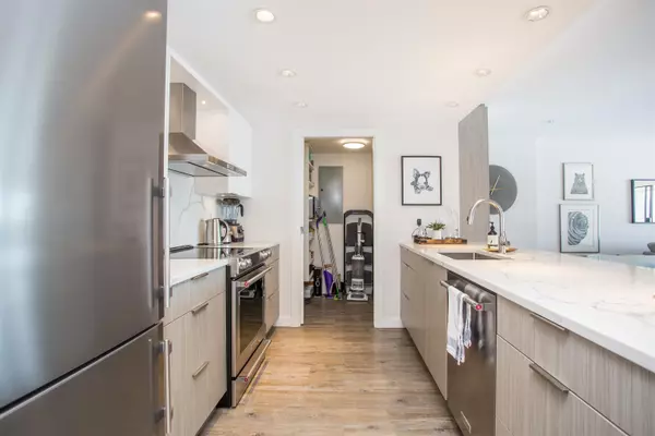 West Vancouver, BC V7S 2X7,2242 Folkestone WAY #34