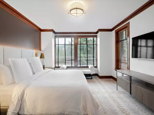 Whistler, BC V8E 0Y4,4591 Blackcomb WAY #352