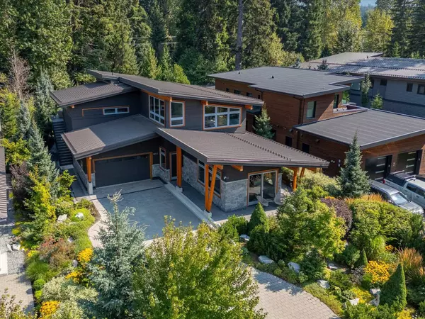 Whistler, BC V8E 1J9,8011 Cypress PL