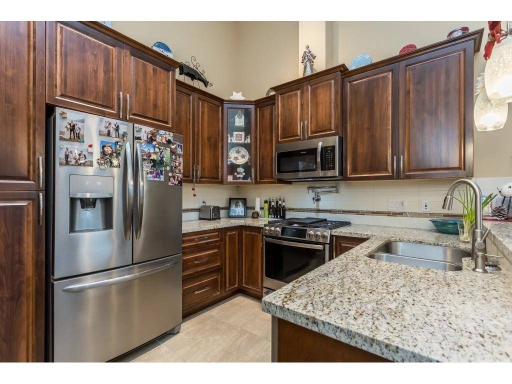 Abbotsford, BC V2T 0G7,32445 Simon AVE #604