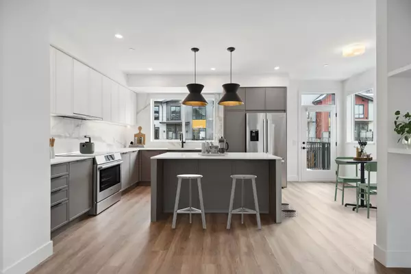 Squamish, BC V8B 1A8,38085 Helm WAY