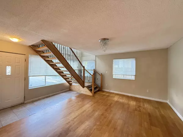 Coquitlam, BC V3J 5C4,948 Lillian ST